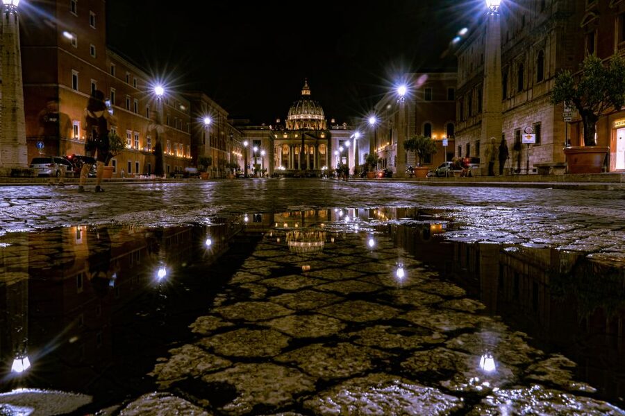 Rome: Ghostly Nighttime Walking Tour - Price and value: what $28 buys you in real terms