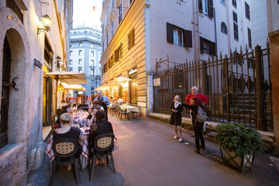 Rome: Guided City Center Evening Sightseeing Walking Tour - Spanish Steps and Bernini’s Barcaccia Fountain after dark