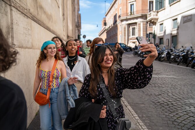 Rome: Guided Small Group Walking Tour of City Highlights - Monumento a Vittorio Emanuele II: Unification Monument, Quick Stop, Big Presence