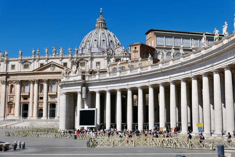 Rome: Guided Tour of St. Peter's Basilica, Grottoes & Square - St. Peter’s Square: Bernini’s Optical Illusions You Can See From the Ground