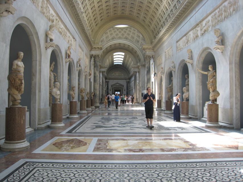 Rome: Guided Tour of St. Peter’s Basilica & Panoramic Dome - Reaching the summit: Vatican City views and photo strategy