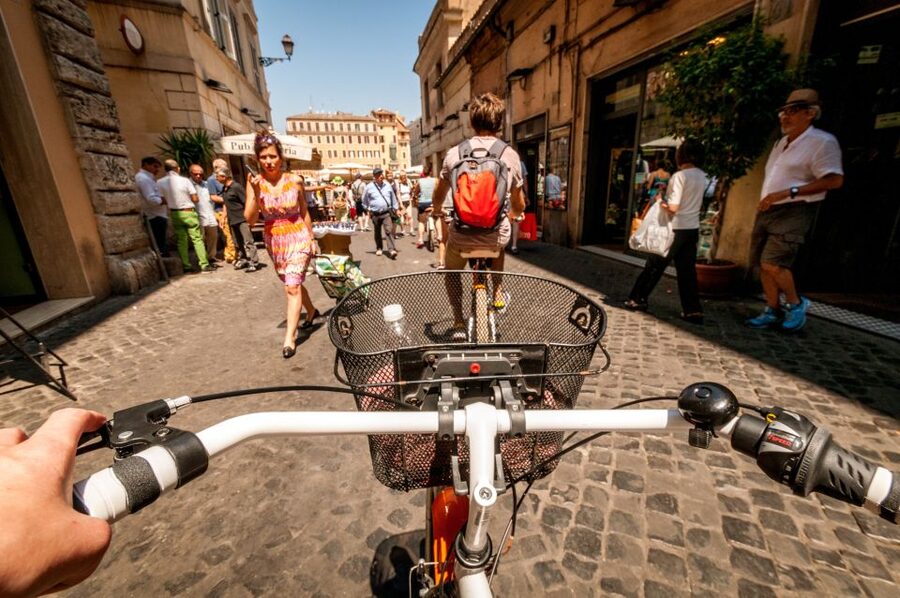 Rome: Highlights Bike Tour - Jewish Ghetto and Campo de’ Fiori: warm-up stops that set the tone