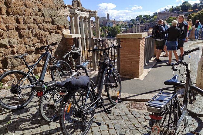 Rome Highlights by E-Bicycle Small group - The stop called Verify you never lied