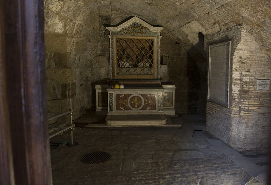 Rome: Mamertime Prison Entrance Ticket with Audio guide - Carcer Tullianum in Rome, and why it feels so immediate