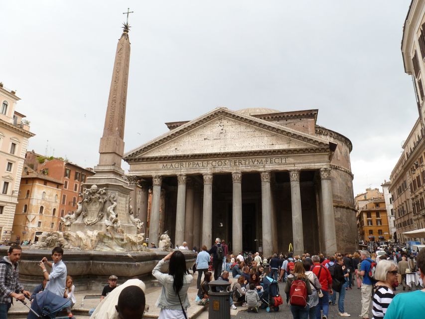 Rome: Pantheon Guided Tour with Entry Ticket and Headsets - The engineering talk that makes the oculus click