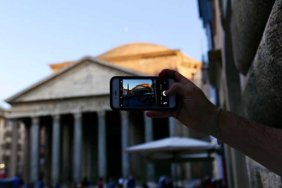 Rome: Pantheon Small Group Tour and Skip-the-Line Ticket - From pagan temple to Christian church: what changes, what stays