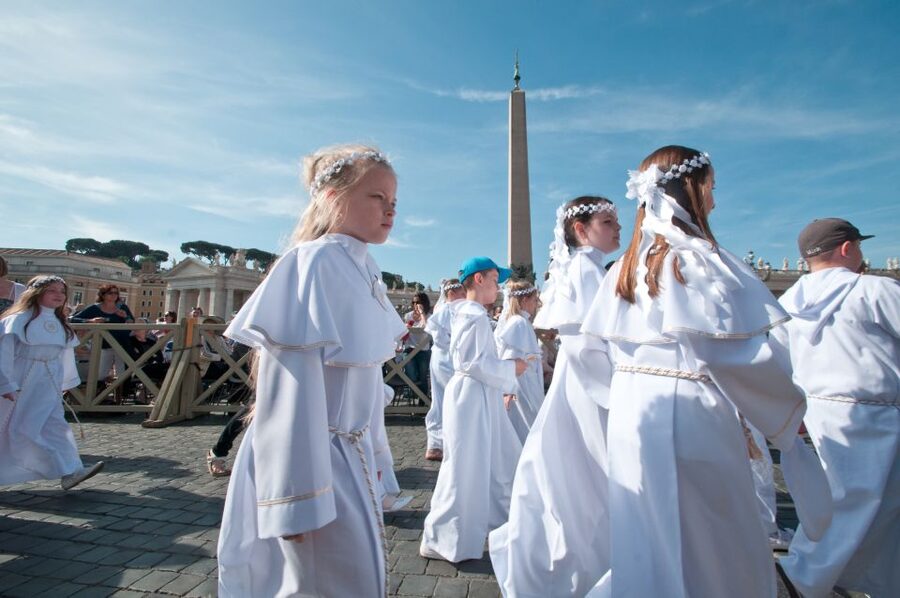 Rome: Papal Audience with Pope Leo XIV & Expert Guide - What to wear and bring so you enjoy the waiting, not hate it