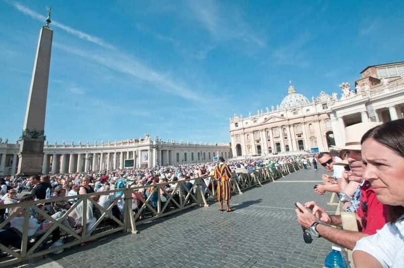 Rome: Papal Audience with Pope Leo XIV & Expert Guide - Timing details that affect your day: why the tour ends early