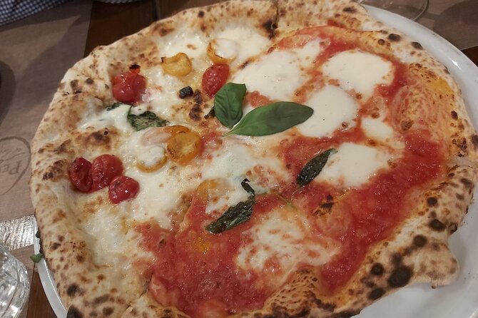 Rome: Pizza & Tiramisu Class with Free Flowing Fine Wine - Where you meet in Rome, and why the location matters