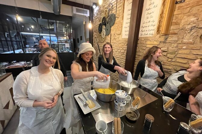 Rome: Pizza & Tiramisu Class with Free Flowing Fine Wine - Who this Rome cooking class suits best