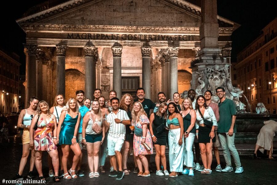 Rome: Pub Crawl and Ultimate Party with Open Bar and Pizza - The guide really shapes the night: Alessandro, Elisa, Danna