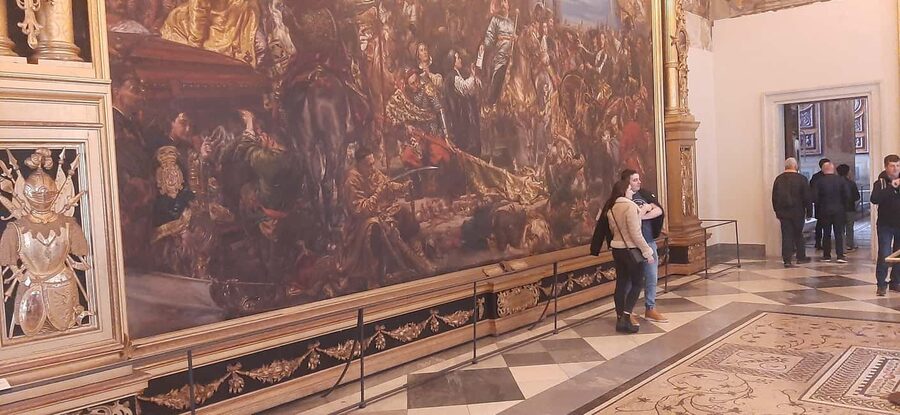 Rome: See Behind-The-Scenes In The Vatican - What You Should Know Before You Go, Dress Code, Water, and Heat