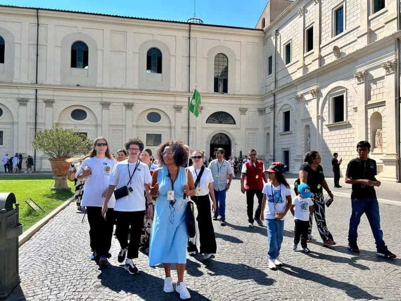 Rome: Sistine Chapel, Vatican Museums and Basilica Tour - Priority Entry and What the Meeting Point Really Means