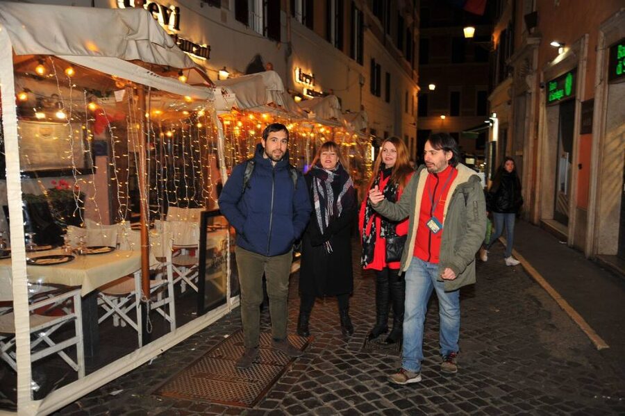 Rome: Spanish Steps, Trevi, Navona and Pantheon Sunset Tour - Pantheon from the outside: what you do, and what you skip