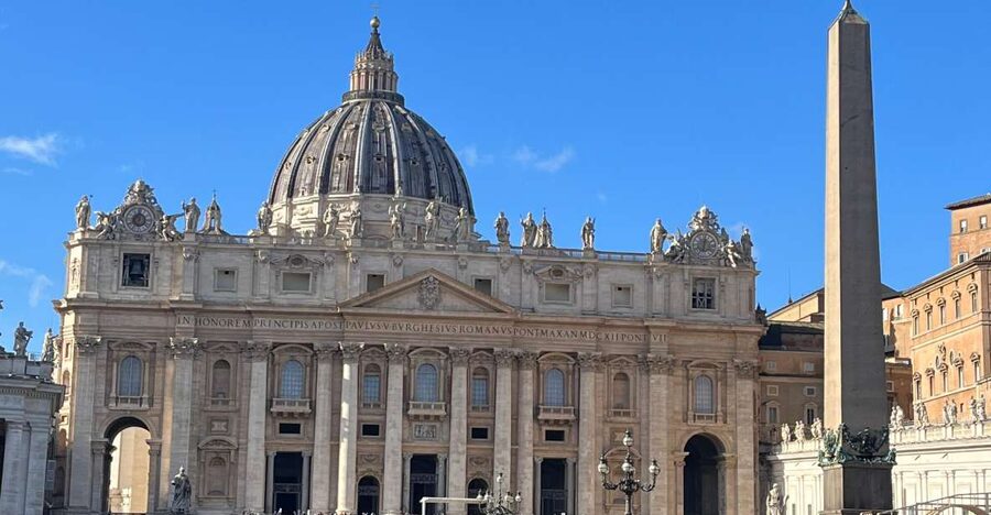Rome: St. Peter's Basilica and Papal Grottoes Guided Tour - Key things you should notice on this St. Peter’s tour