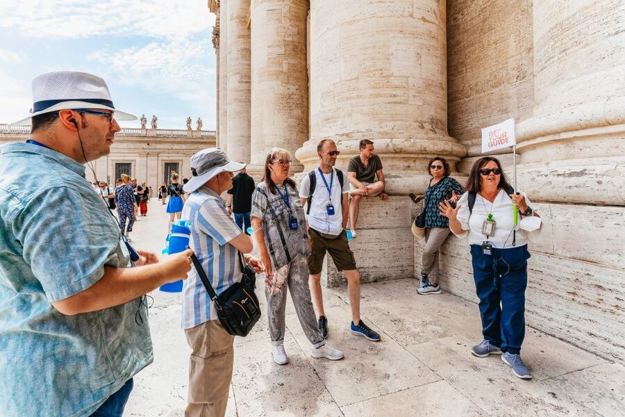 Rome: St. Peter's Basilica, Square and Grottoes Guided Tour - Dress code and security lines: the real logistics that decide your experience