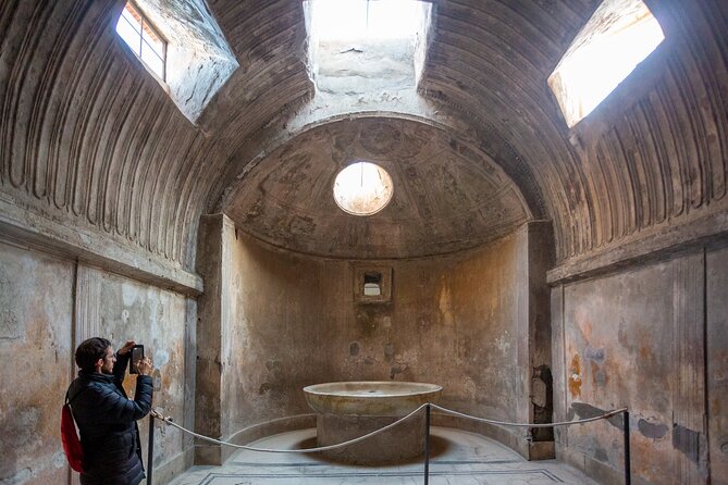 Rome to Pompeii, Sorrento & Capri: 2-Day South Italy Tour - Day 2: Capri by ferry, Blue Grotto when conditions allow