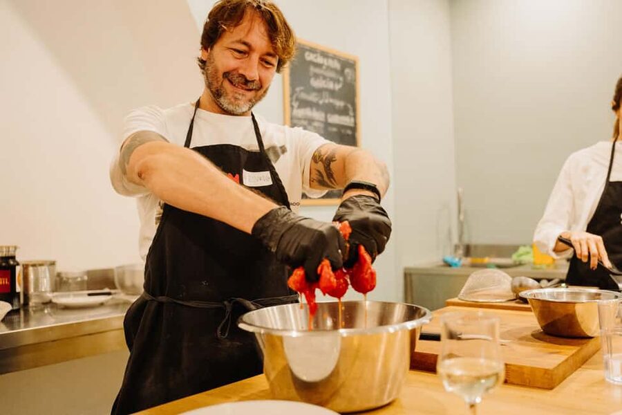 Rome: Traditional Pasta Making Class with Wine & Gelato - Who This Rome Pasta Class Fits Best