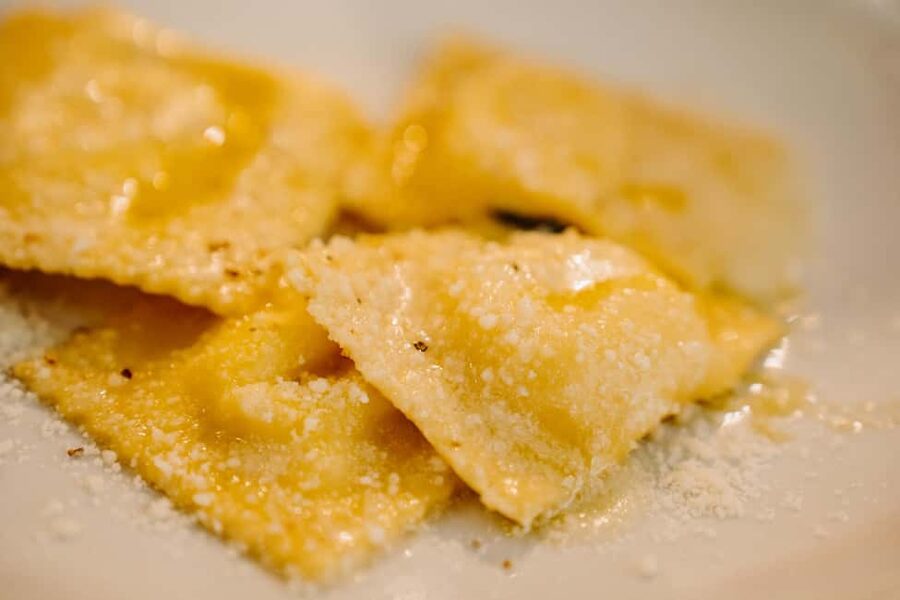 Rome: Traditional Pasta Making Class with Wine & Gelato - Roman Sauce Choices: Amatriciana, Puttanesca, Gricia, and Cacio e Pepe