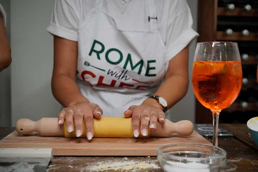 Rome: Traditional Pasta with Cocktails Cooking Class - Making Fresh Pasta in a Hands-On Way