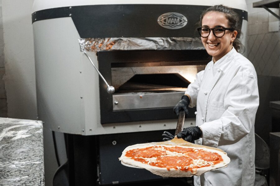 Rome: Traditional Pizza Cooking Class near Piazza Navona - Your Chef and Instructor: The Teaching Style That Makes Dough Feel Easy