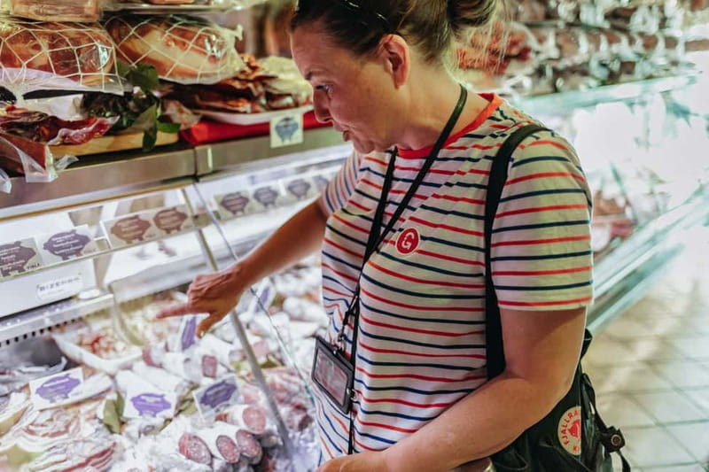 Rome: Trastevere or Jewish Quarter Street Food Tour - The standing tastings rule, and how to enjoy it anyway