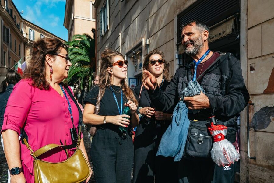 Rome: Trevi Fountain and Underground Guided Tour - Meeting Point at Santi Vincenzo and Anastasio, then straight to Trevi