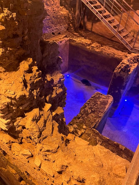 Rome: Trevi Fountain District Underground Tour and Ice Cream - Quick hits
