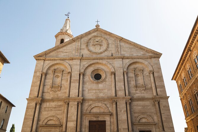 Rome: Tuscany & Montepulciano Day Trip with Lunch & Wine Tasting - Tuscan Farm Lunch and Brunello Di Montalcino: What You’re Actually Getting