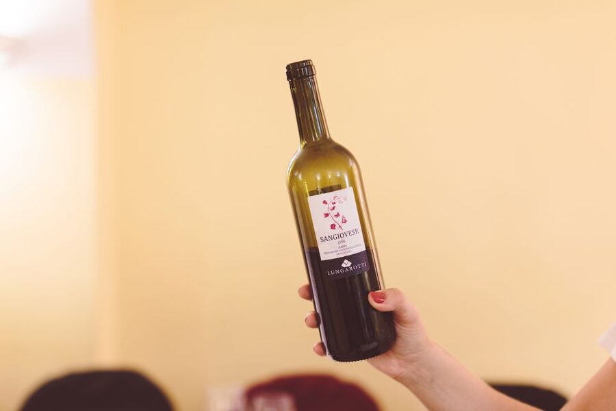 Rome: Twilight Trastevere Food Tour with Wine Tasting - The Spirito di Vino cellar: wine tastings with ancient-style gravitas
