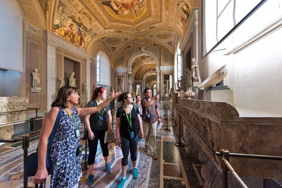 Rome: Vatican City Highlights Tour with Skip-the-Line Entry - Sistine Chapel in 20 Minutes: Come Ready to Look Up