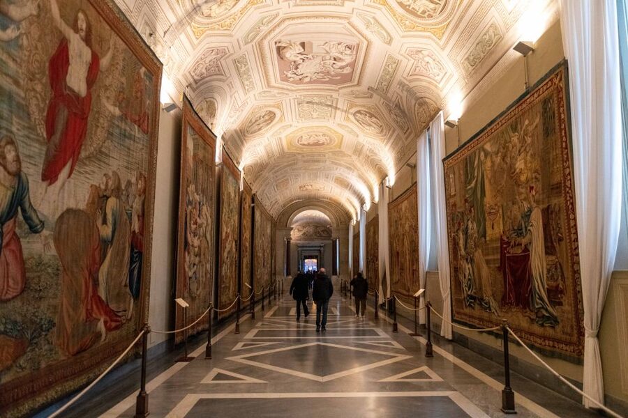 Rome: Vatican Museums, Sistine Chapel, and Basilica Tour - Pace, crowds, and comfort: the real deal on a 3-hour guided circuit