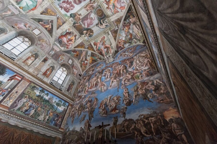 Rome: Vatican Museums, Sistine Chapel, and Basilica Tour - Languages and the headset factor: why it matters in a crowd