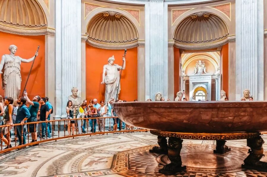 Rome: Vatican Museums, Sistine Chapel & Basilica Tour - Why skip-the-line matters in Vatican Museums
