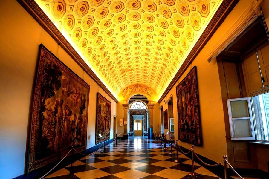 Rome: Vatican Museums & Sistine Chapel Ticket + Tour Options - Crown Tours Meeting Point, Tickets, and Your First Move