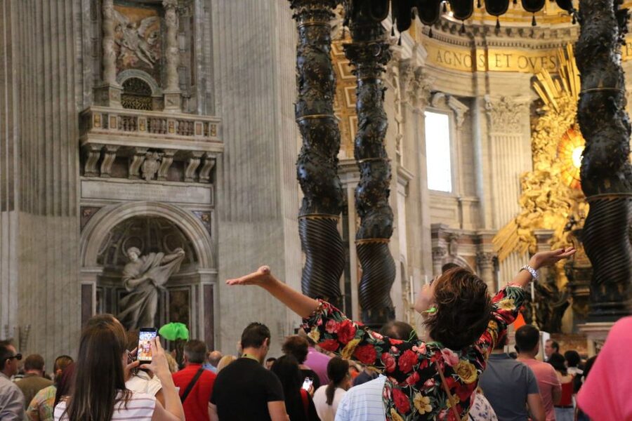 Rome: Vatican Museums & St. Peter's Basilica with Dome Climb - St. Peter’s Square, first steps in the right order
