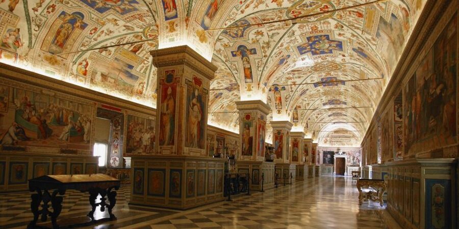 Rome: Vatican, Sistine Chapel & St. Peter's Basilica Tour - Dome Plans: Free Entry to the Church, Extra for the View