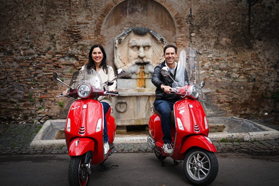 Rome Vespa Tour with Professional Photoshoot - Extra moments worth knowing about