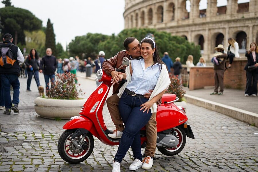 Rome Vespa Tour with Professional Photoshoot - Vespa driving and safety: what to expect on real Rome streets