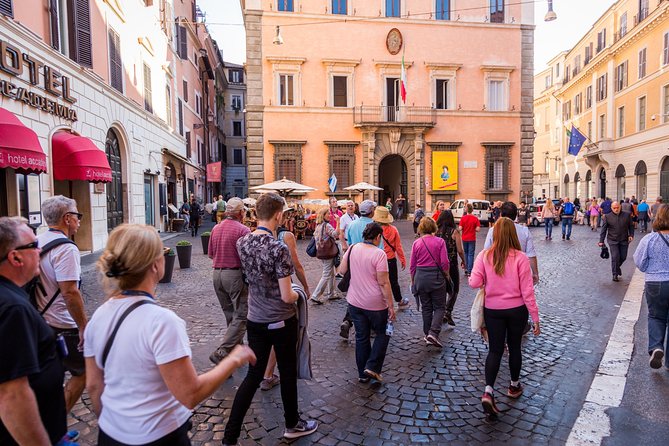 Rome Walking Tour with Piazza Navona, Trevi Fountain and Pantheon - Piazza Colonna and the Column of Marcus Aurelius, Up Close