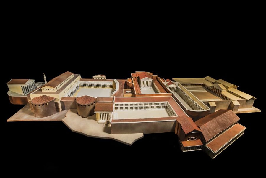 Rome: Welcome To Rome Immersive Multimedia Show - Inside ex-Cinema Augustus: how the multi-projection works