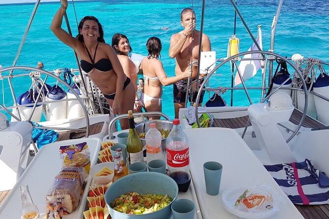 Sailing boat from Santa Teresa di Gallura to the Maddalena Archipelago - Spargi’s bays for swimming and snorkeling: clear water, short walk, real time in it
