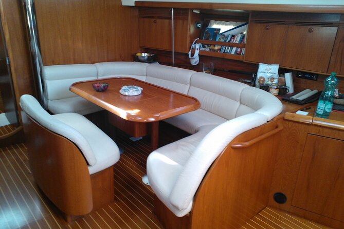 Sailing boat from Santa Teresa di Gallura to the Maddalena Archipelago - Food and onboard drinks: the part that people remember