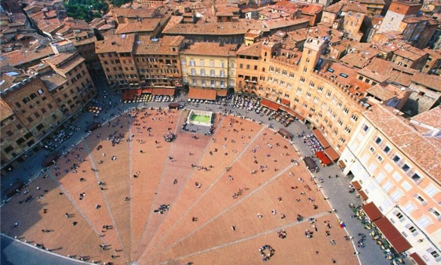 Siena: 3h Private City Walking Tour with Optional Cathedral - Dress code and comfort: the small details that can ruin your day