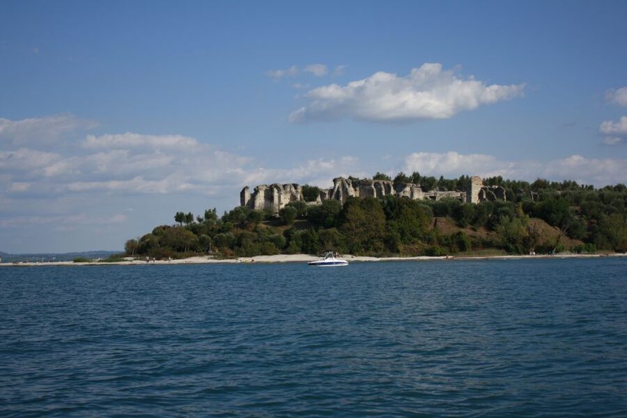 Sirmione: 25 Minute Boat Cruise around the Peninsula - Why a 25-Minute Peninsula Cruise Fits Sirmione Perfectly