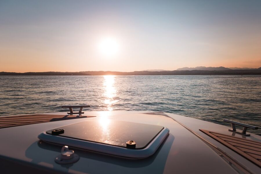 Sirmione: Sunset Boat Cruise with Local Wine - Scaligero Castle From the Water, Including the Bridge Pass
