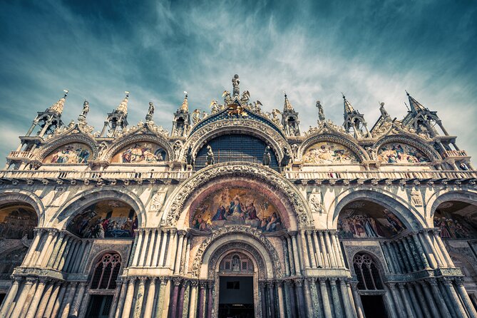 Skip-the-Line: Doge's Palace & St. Mark's Basilica Fully Guided Tour - Guides, Audio Headsets, and the Small-Group Advantage