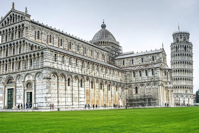 Skip-the-Line Guided Tour of Michelangelo’s David in Florence - Price and what to budget: tour fee plus museum tickets