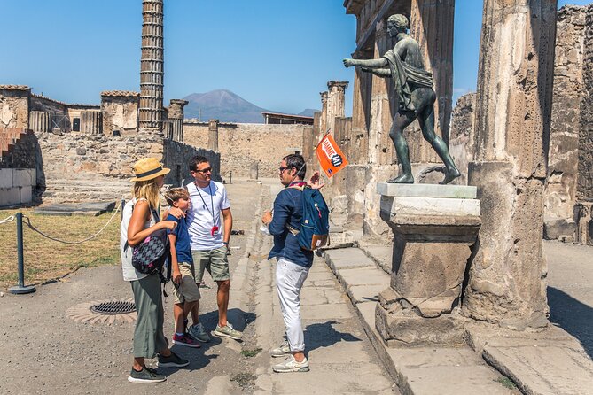 Skip-the-Line Pompeii Guided Tour from Sorrento - Via dell’Abbondanza and the Stabian Baths, daily life in stone