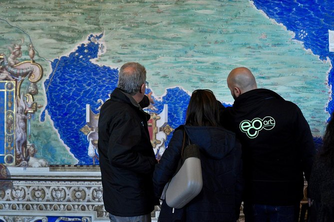 Skip the Line: Vatican Museum, Sistine Chapel & Optional Basilica - Group size, headsets, and how the tour handles crowds